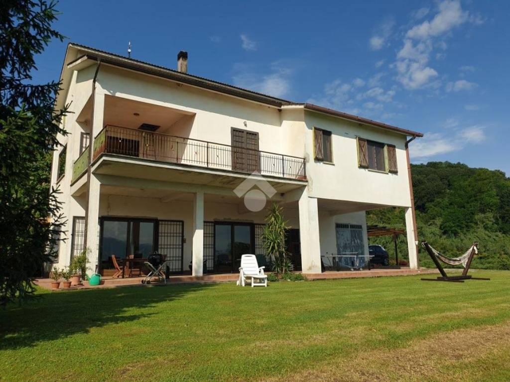 Villa in vendita a Torrita Tiberina via Del Porto, 2