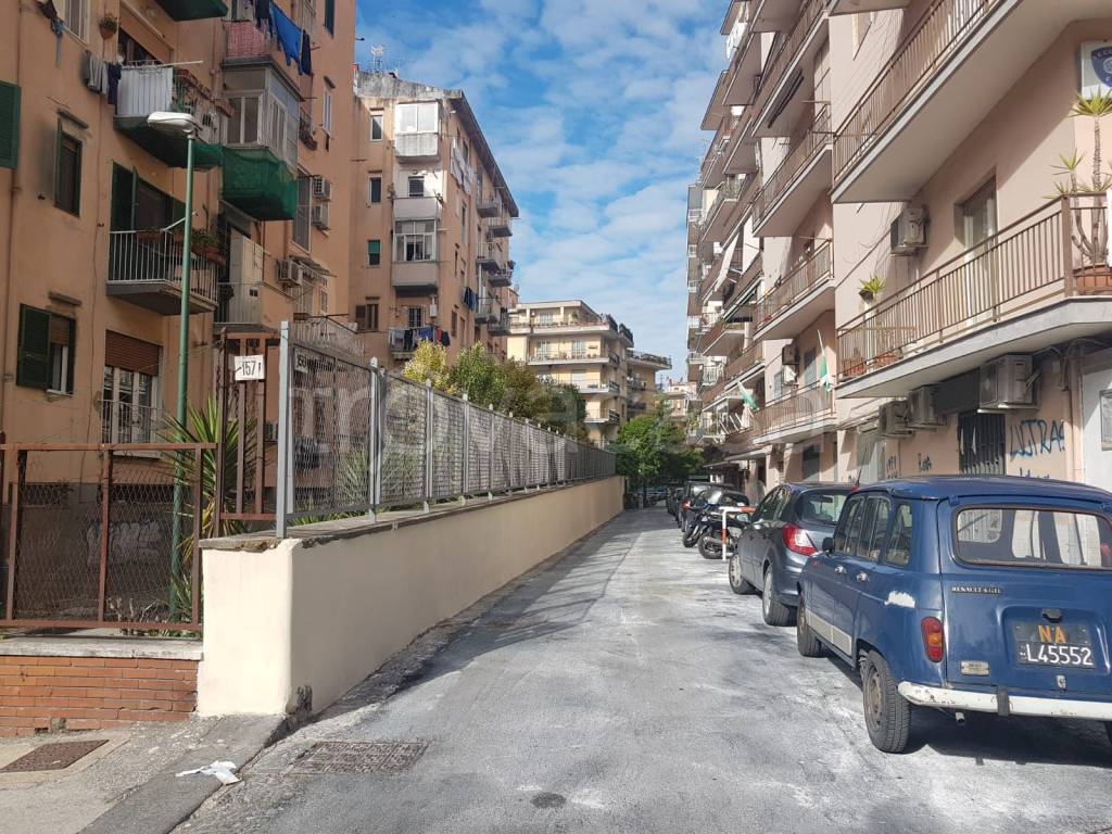 Appartamento in vendita a Napoli via Pietro Castellino, 159h