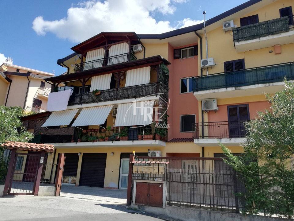 Appartamento in vendita a Rovito via Luigi Capuana