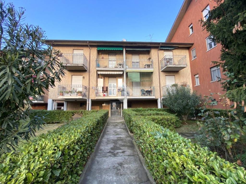 Appartamento in vendita a Dalmine via Don Luigi Sturzo, 9