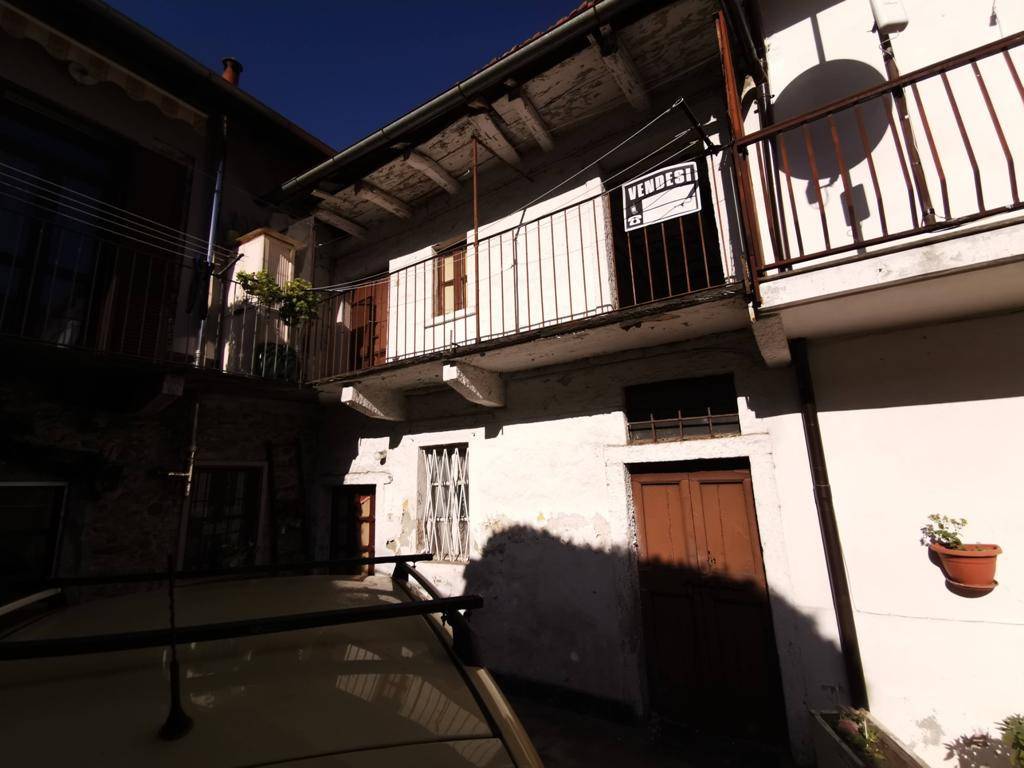Casa Indipendente in vendita a Omegna via Tiro a Segno