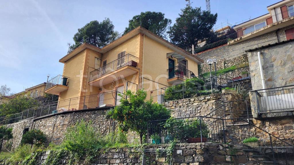 Appartamento in vendita a Cervo via Solitario delle Alpi, 27
