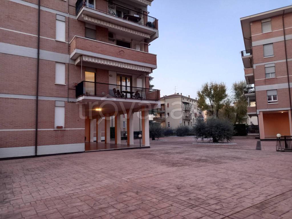 Appartamento in vendita a Verona via Roveggia, 74