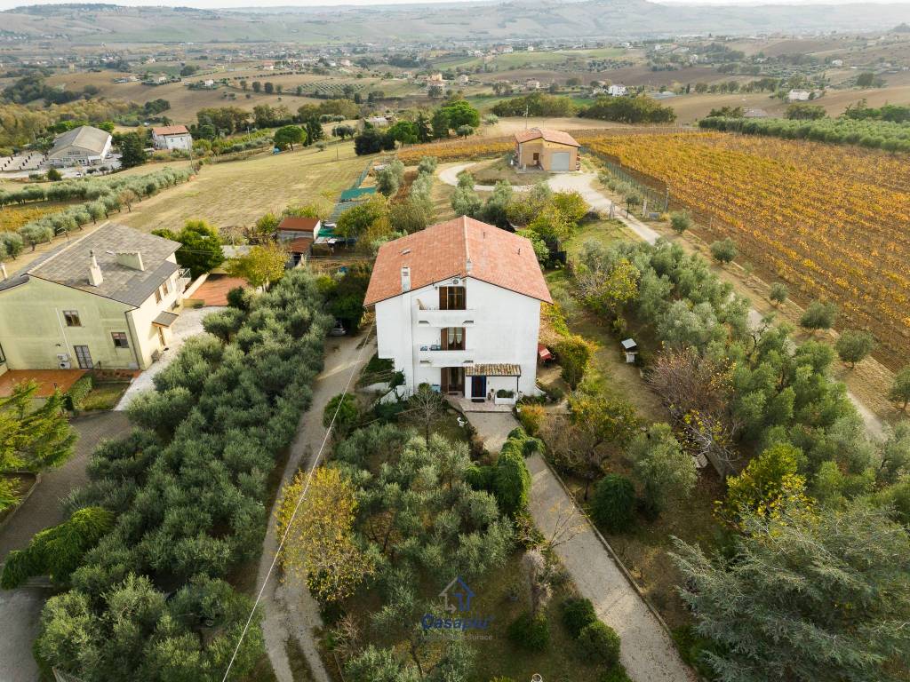 Villa Bifamiliare in vendita a Sant'Elpidio a Mare strada Galilea, 400