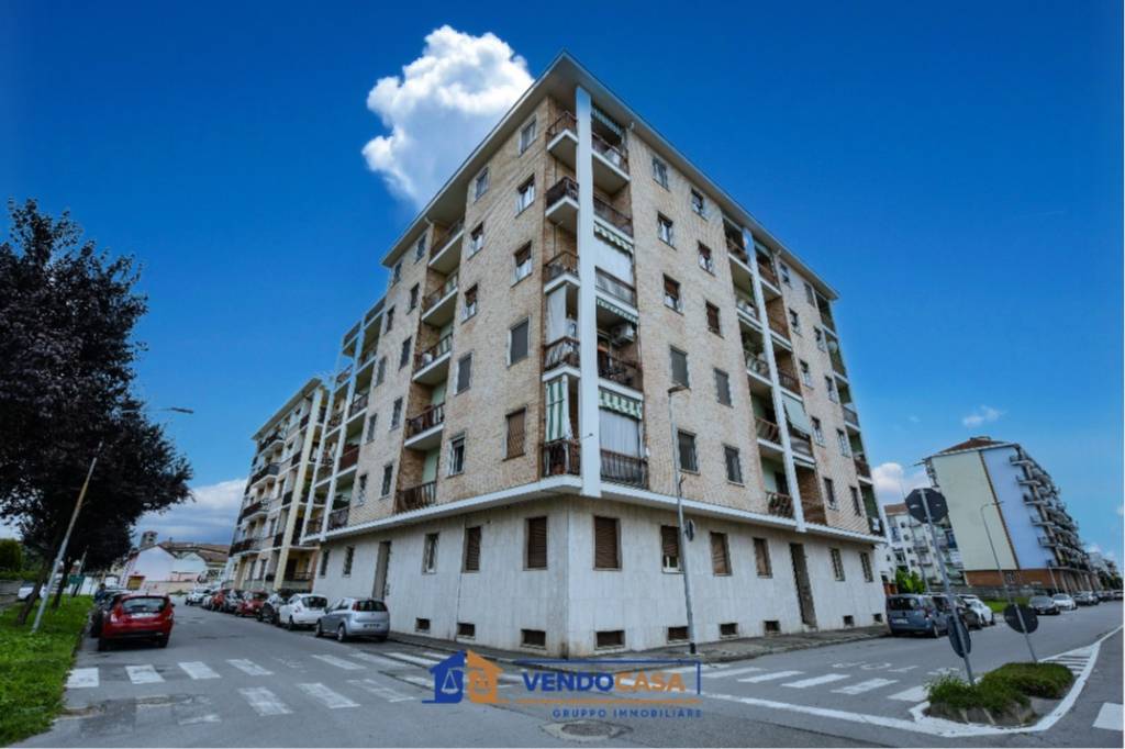 Appartamento in vendita a Carmagnola via Avvocato Ferrero, 43