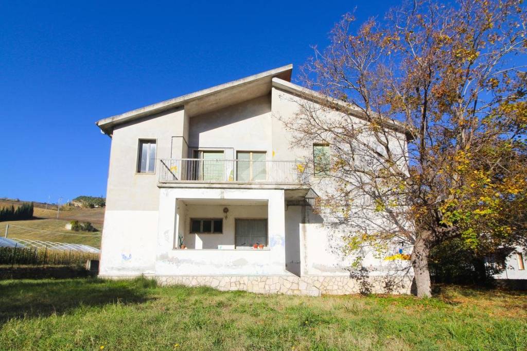 Casa Indipendente in vendita a Ripatransone sp Val Tesino