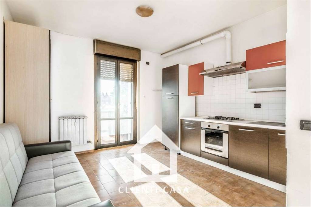 Appartamento in vendita a Parabiago via Eugenio Villoresi, 6