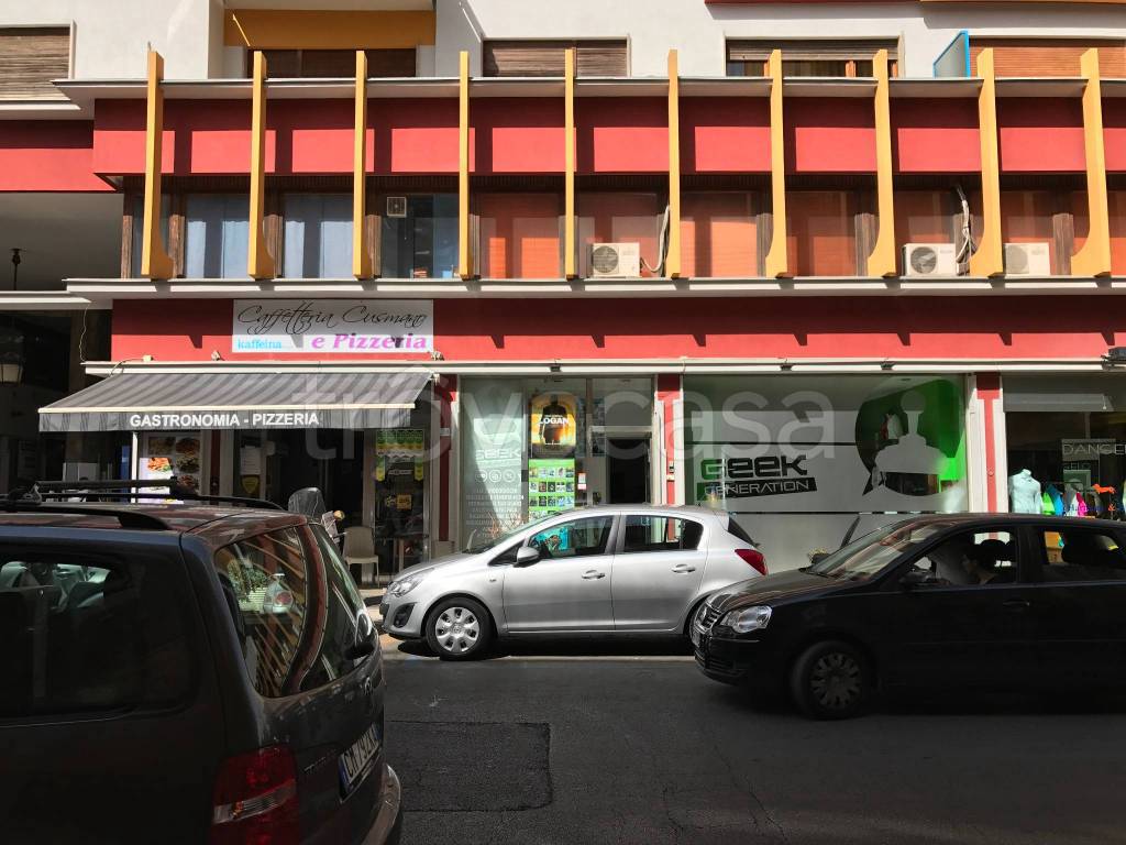 Negozio in vendita a Palermo via Giacomo Cusmano, 32
