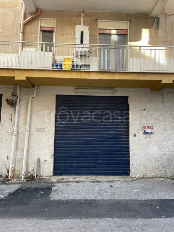 Garage in vendita a Favara via Pablo Neruda