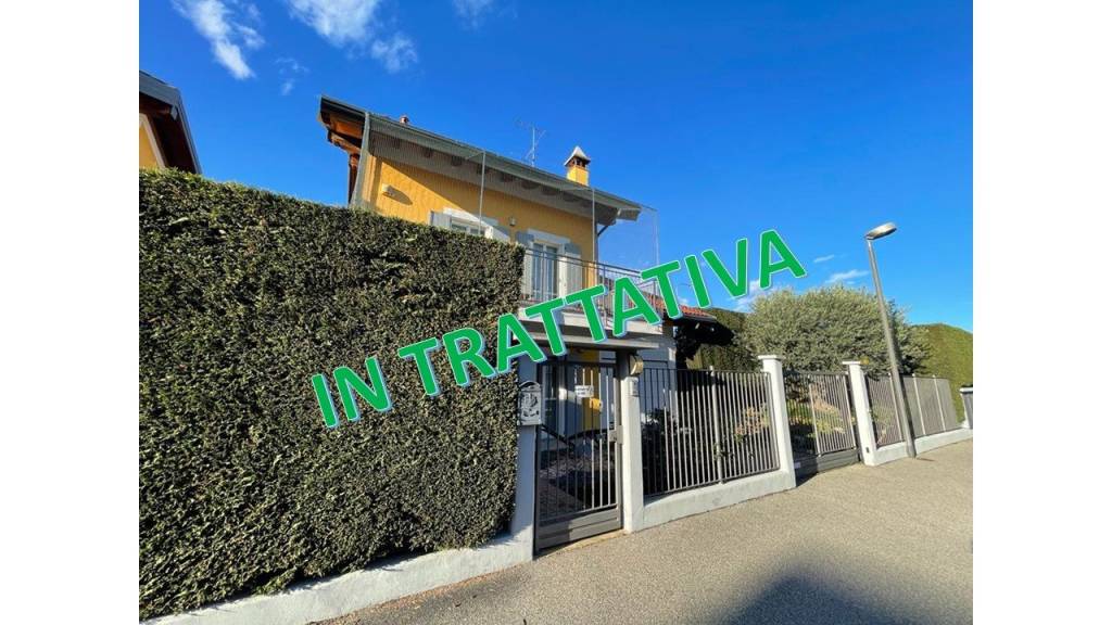 Villa in vendita ad Arconate via Tito Speri, 4