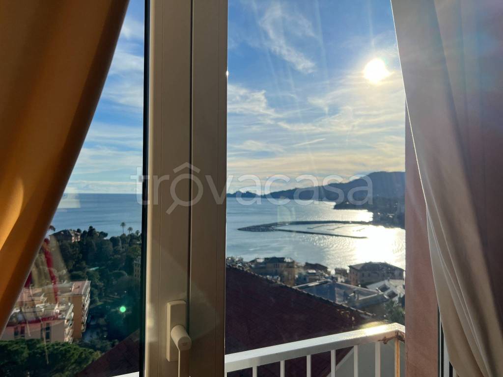Appartamento in vendita a Rapallo via Privata Bozzo Costa