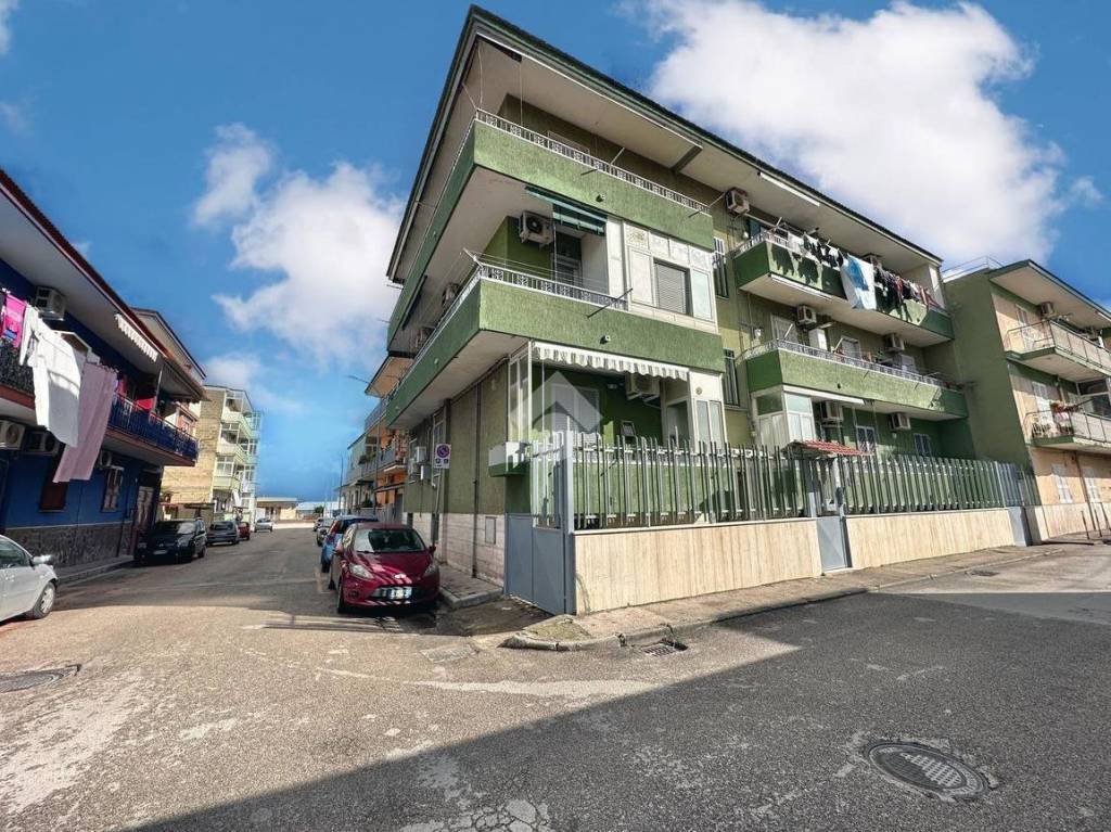 Appartamento in vendita ad Arzano via Murri Francesco, 21
