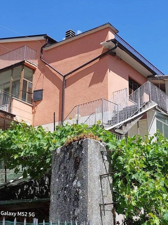 Appartamento in vendita a Viticuso via Cervaro, 34