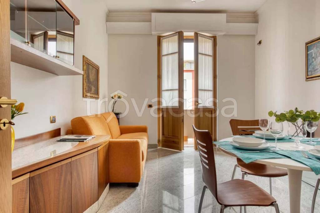 Appartamento in affitto a Milano via Luisa Battistotti Sassi,25