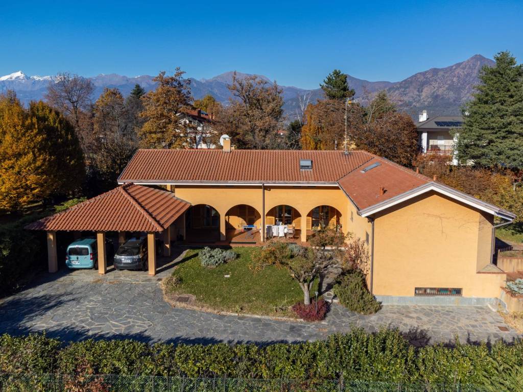 Villa in vendita a Rosta via Corbiglia, 36