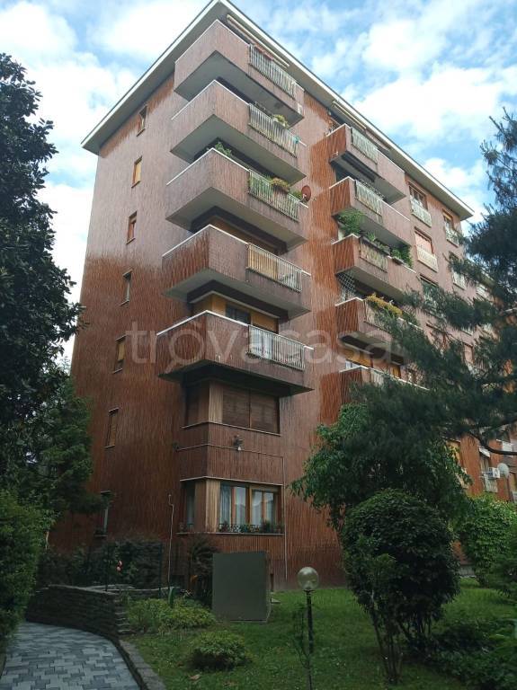 Appartamento in vendita a Milano via Monzambano, 13
