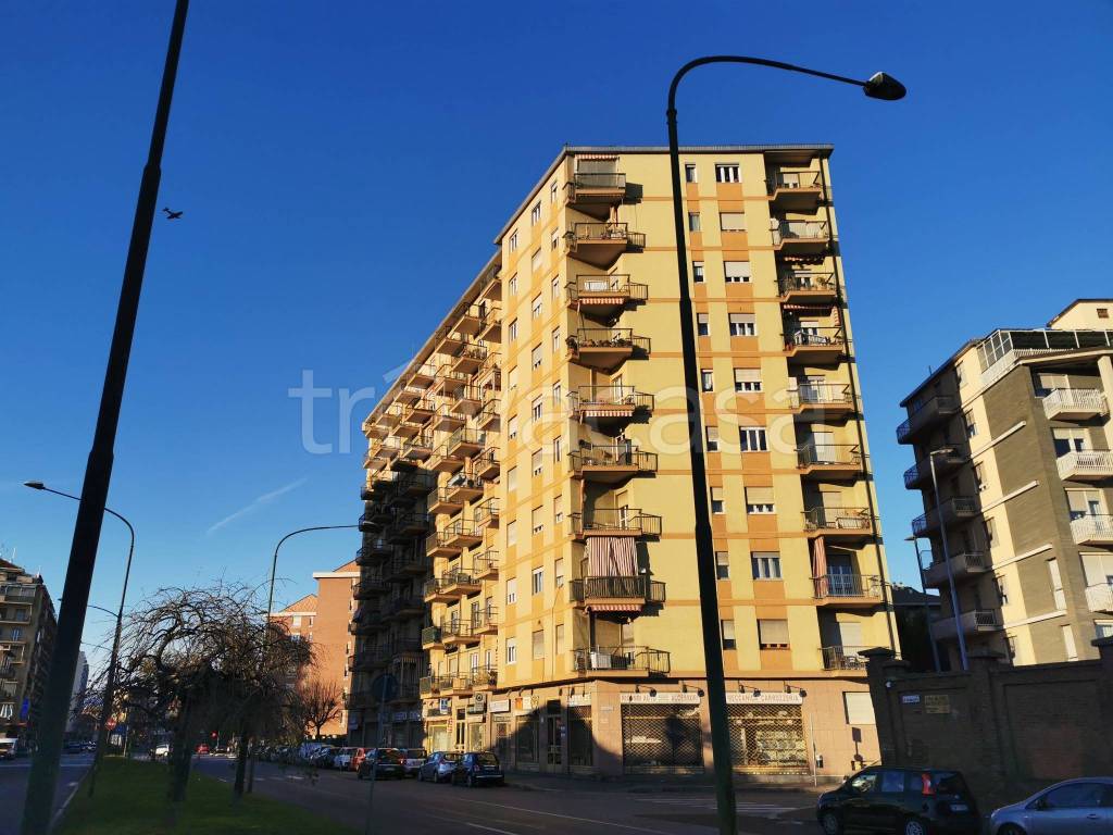 Appartamento in vendita a Torino via Francesco De Sanctis, 109