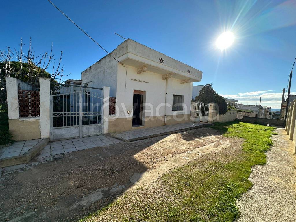 Villa in vendita a Manduria via delle Azalee