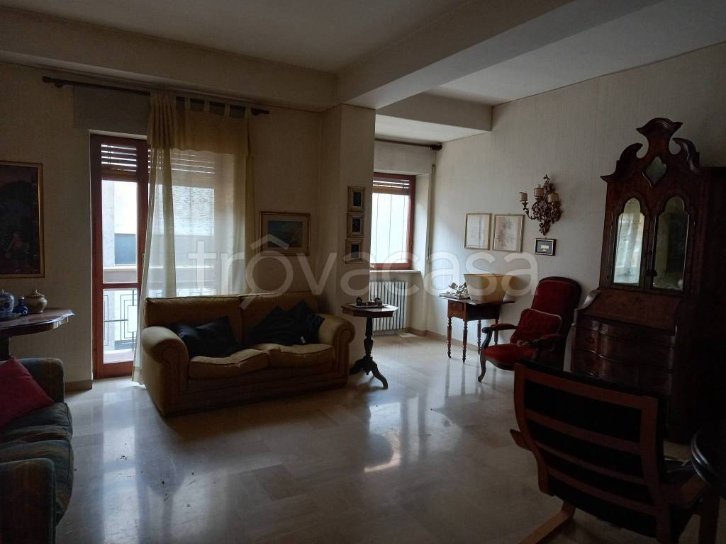 Appartamento in vendita ad Avezzano via Oslavia, 5