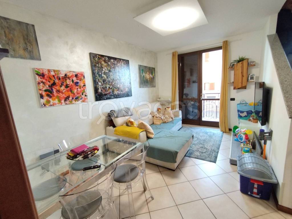 Villa a Schiera in vendita a Corbetta via Milano, 77