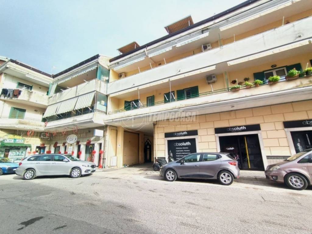 Appartamento in vendita a Giugliano in Campania via Giulio Starace