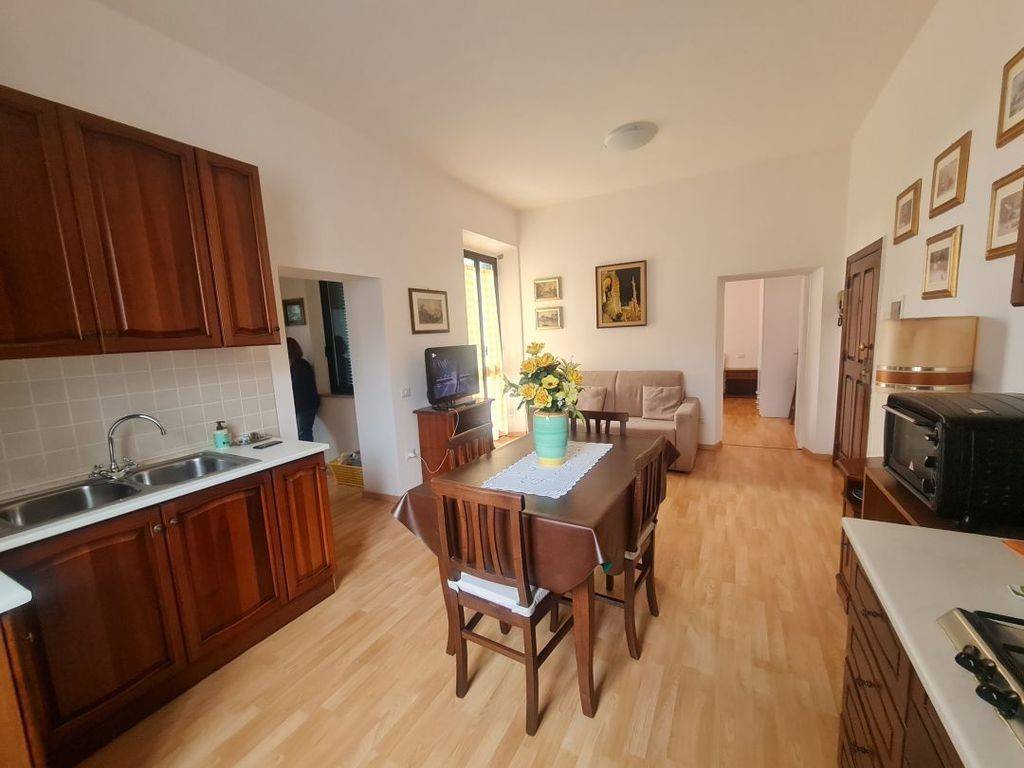 Appartamento in vendita a Città della Pieve via Vannucci, 103