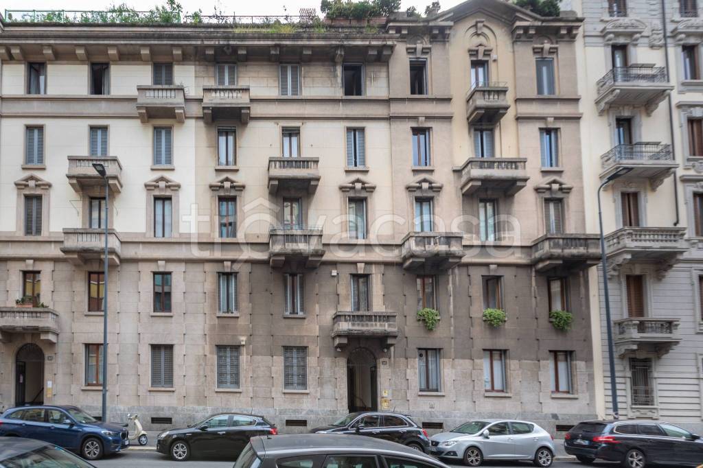 Appartamento in vendita a Milano via Mauro Macchi