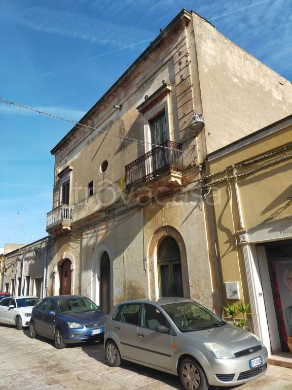 Appartamento in vendita a Mesagne via Ferdinando Epifanio, 237