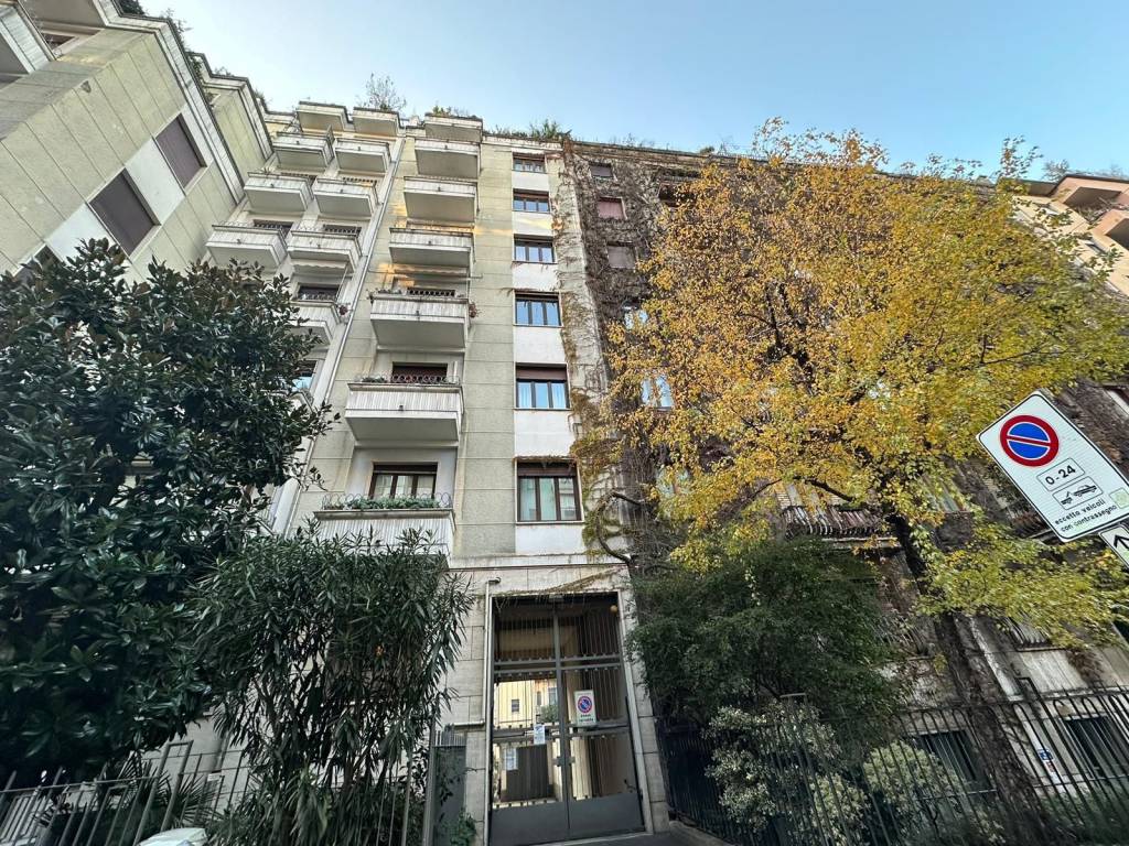 Appartamento in in vendita da privato a Milano via Luigi Anelli, 6