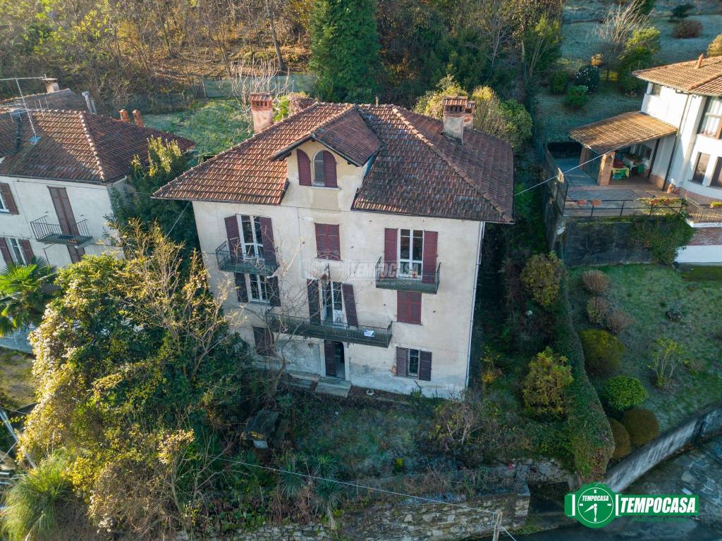 Villa in vendita a Baveno via per Campino 2