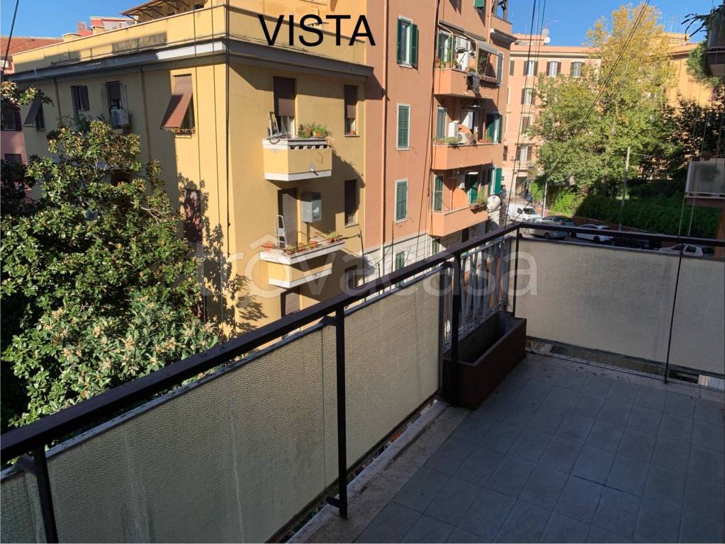 Appartamento in in vendita da privato a Roma via Tommaso Fortifiocca, 50