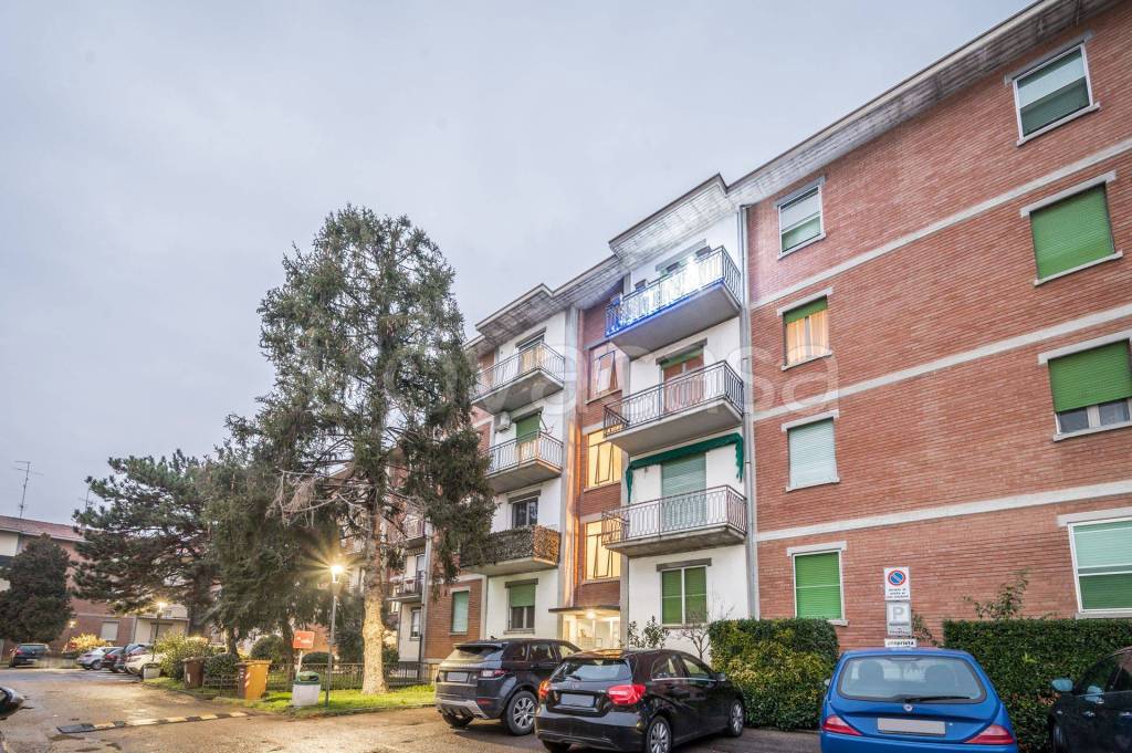 Appartamento in vendita a Sant'Ilario d'Enza via XXV Luglio, 33, 42049 Calerno re, Italia