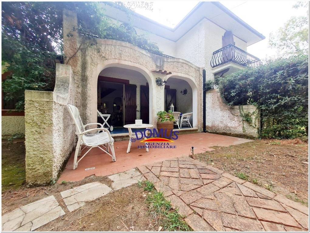 Villa a Schiera in vendita a San Felice Circeo piazza Italo Gemini