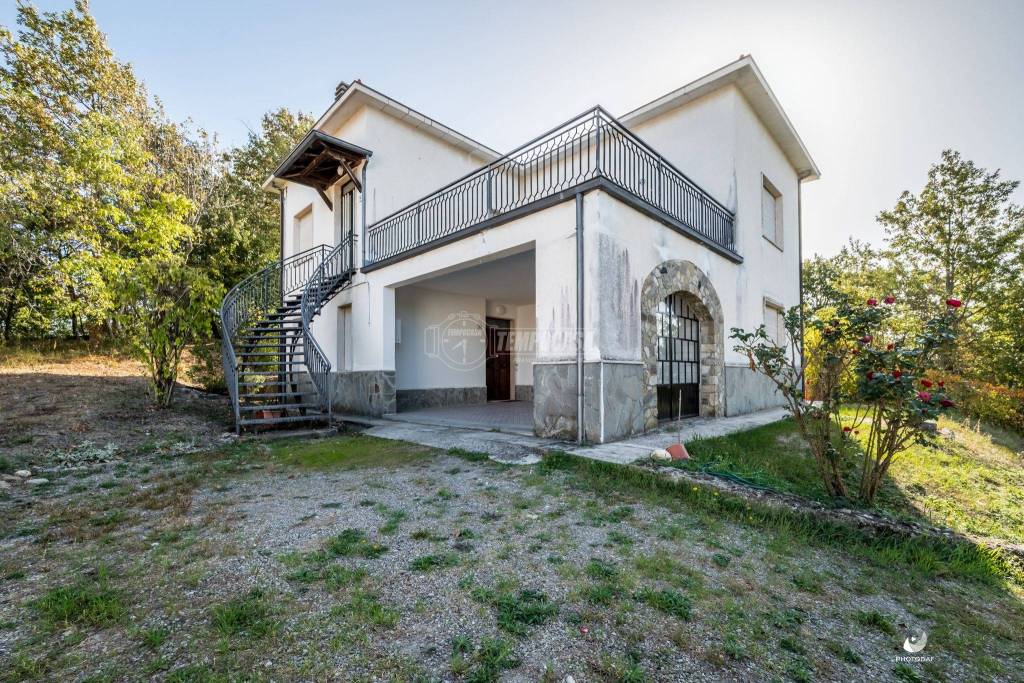 Villa Bifamiliare in vendita a Pellegrino Parmense strada Castellaro 34