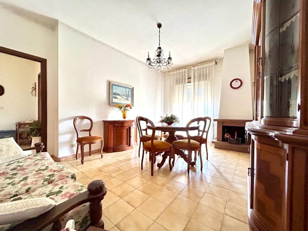Appartamento in vendita a Bassano Romano via giovanni verga, 1