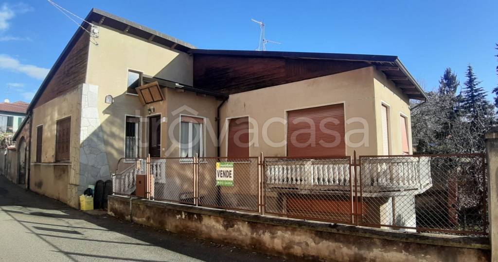 Villa in vendita a Biella strada La Specola, 22