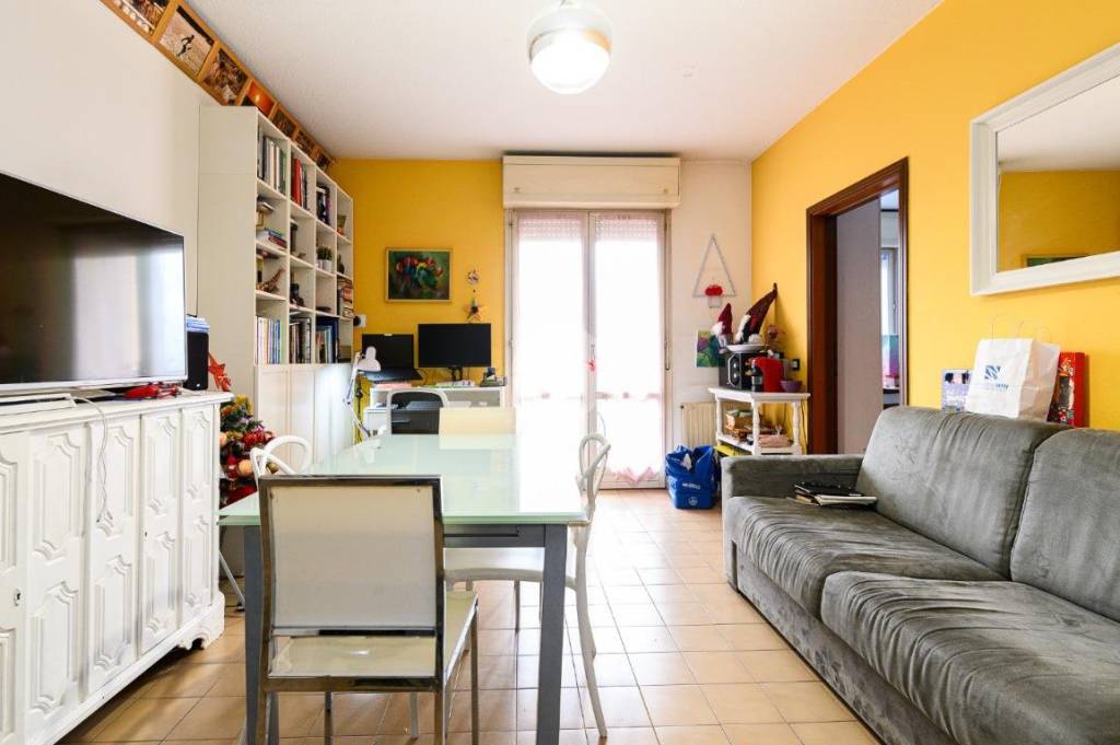 Appartamento in vendita a Roma via Igino Giordani