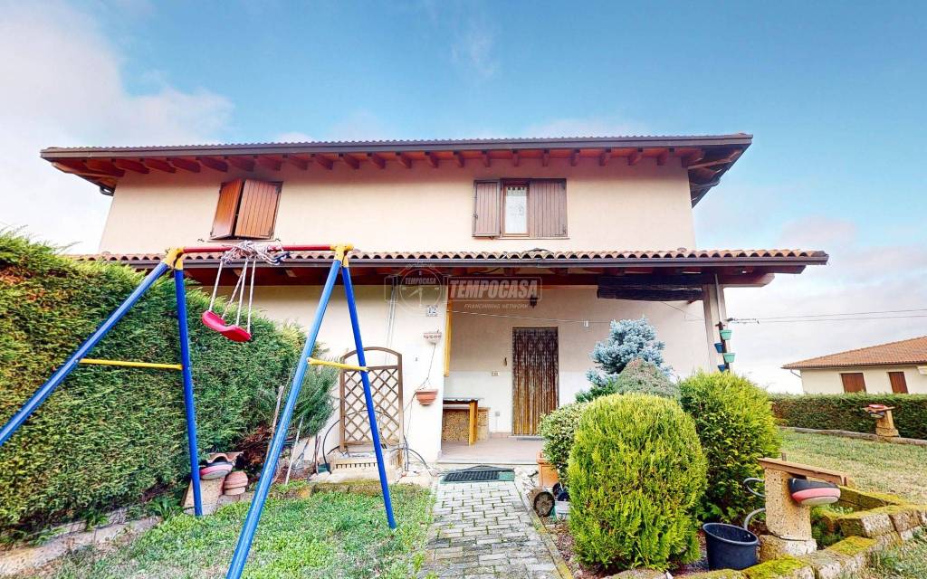 Villa a Schiera in vendita a Monzuno via Montecastello 12