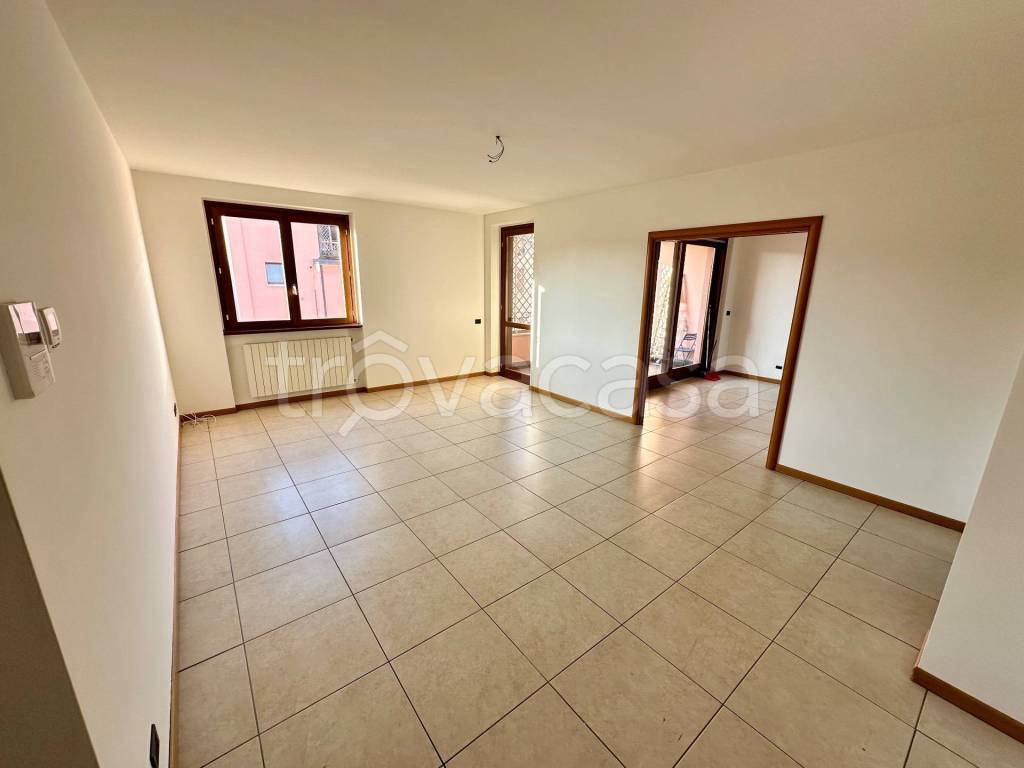 Appartamento in vendita a Sarnico viale Roma, 9