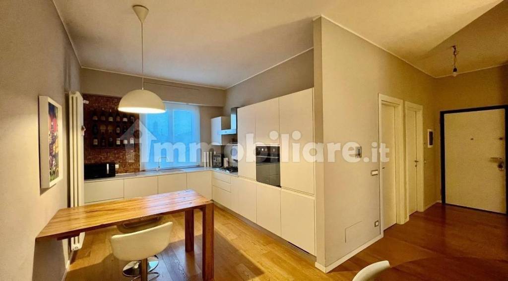 Appartamento in vendita a Pavia via San Pietro in Verzolo, 57