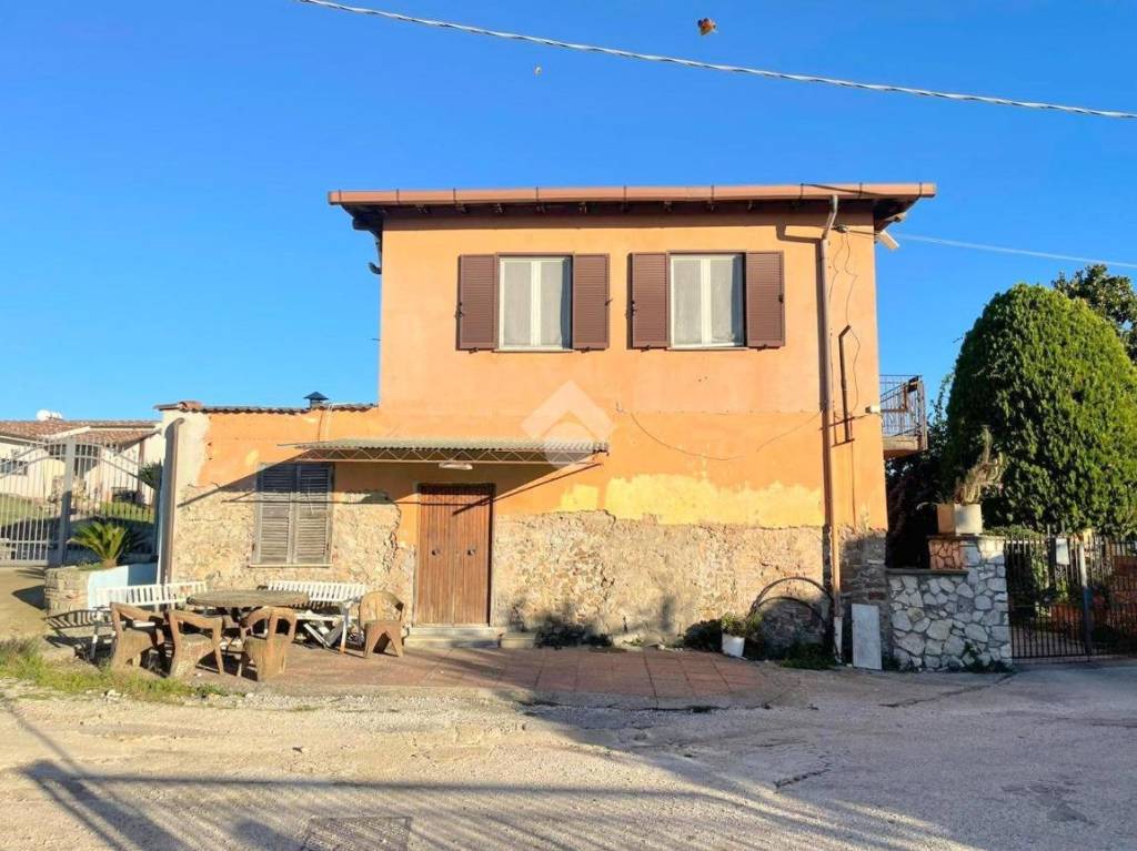 Casa Indipendente in vendita a Velletri via Cinelli