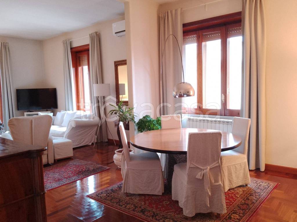 Appartamento in vendita a Salerno via Michele Conforti