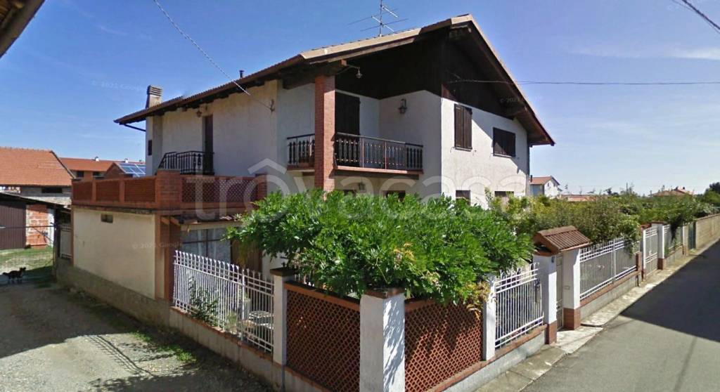 Villa in vendita a Borgo d'Ale via Don Evasio Ferraris, 47