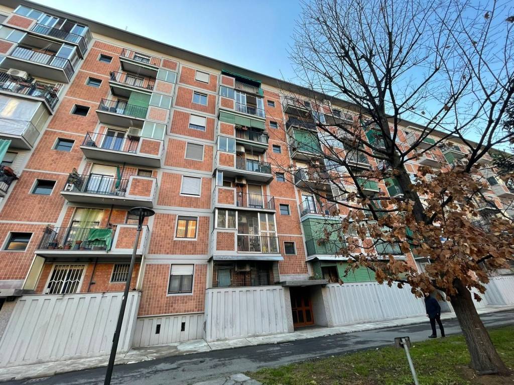 Appartamento in vendita a Milano via dei Salici, 59