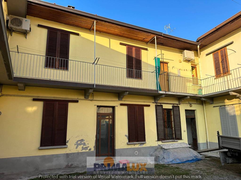 Appartamento in vendita a Cesano Maderno via Dante Alighieri
