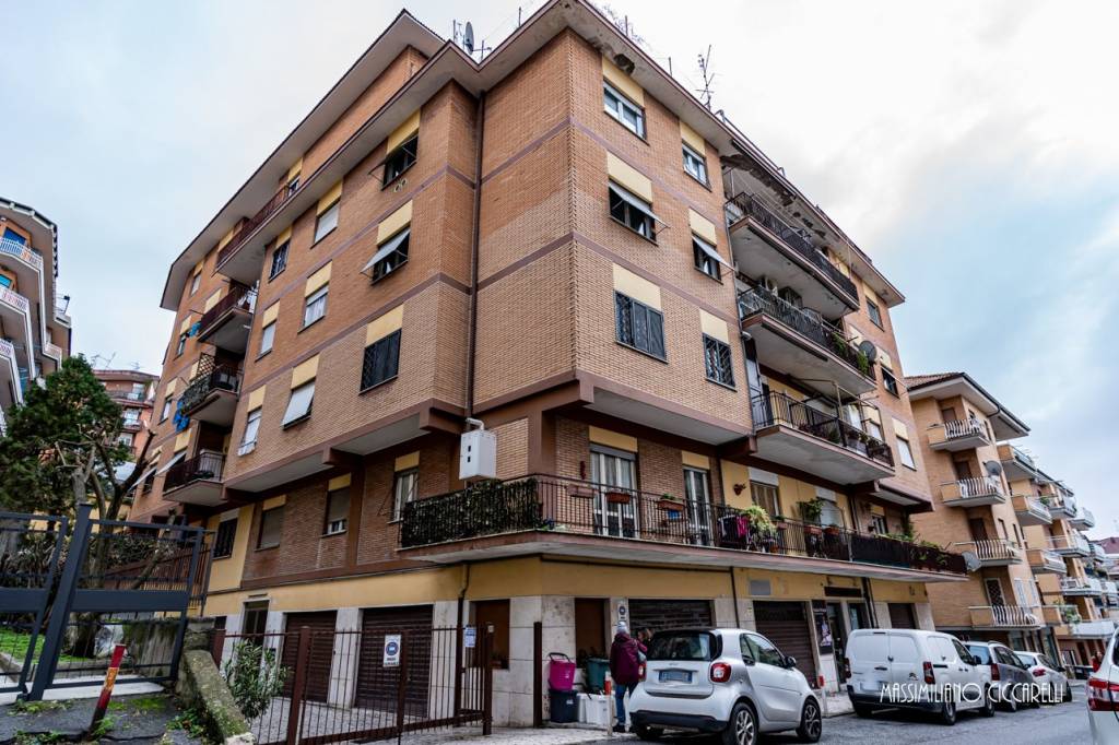Appartamento in vendita ad Albano Laziale via Fratelli Bandiera