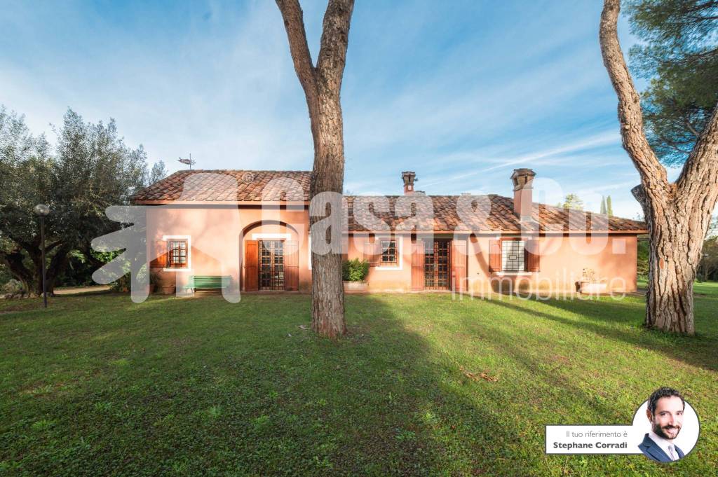 Villa in vendita a Roma via Bernardino Bolasco, 95
