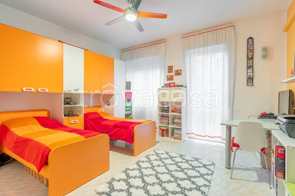 Appartamento in vendita a Trezzano sul Naviglio via Giosuè Carducci, 21/e