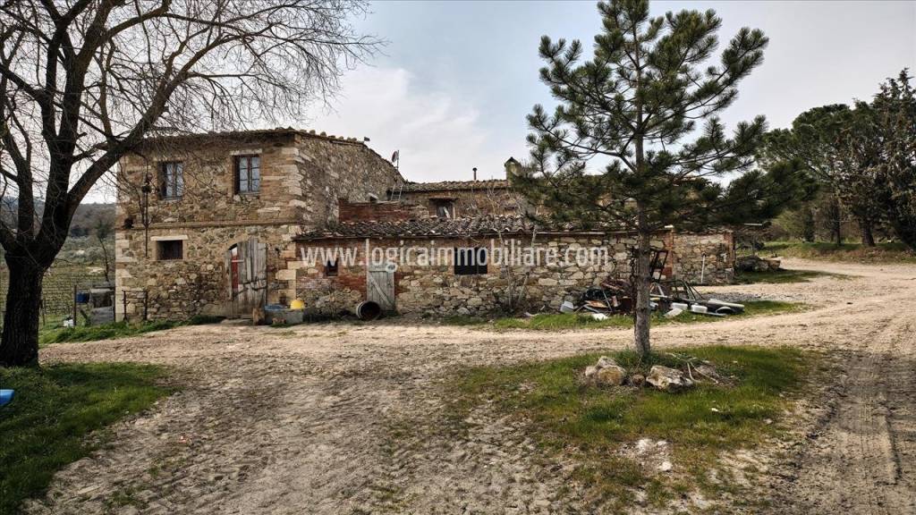 Casale in vendita a Castiglione d'Orcia sp323