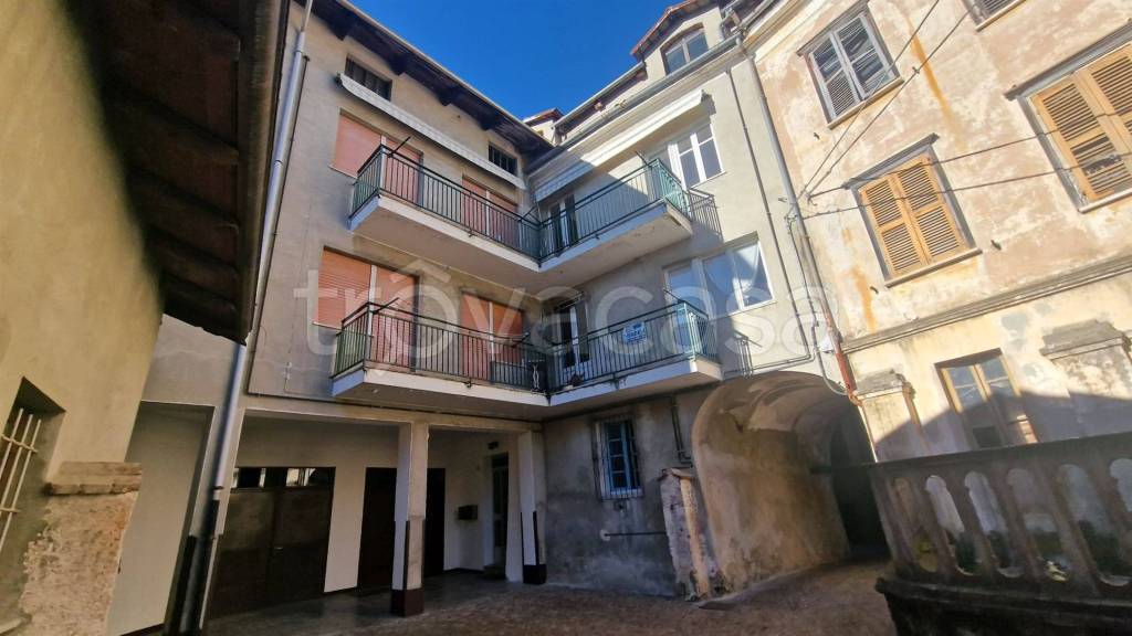 Appartamento in vendita a Sostegno corso Cesare Alfieri